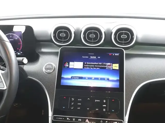 Mercedes-Benz C 220