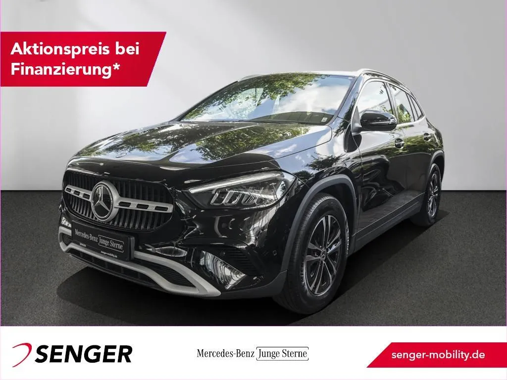 Mercedes-Benz GLA 200