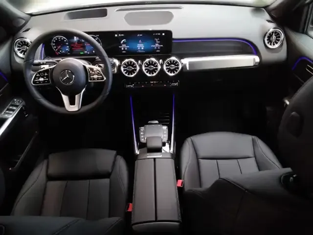 Mercedes-Benz EQB 300