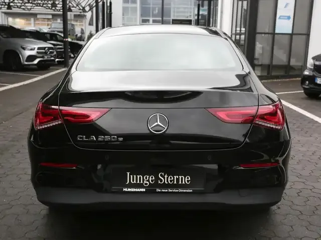 Mercedes-Benz CLA 250