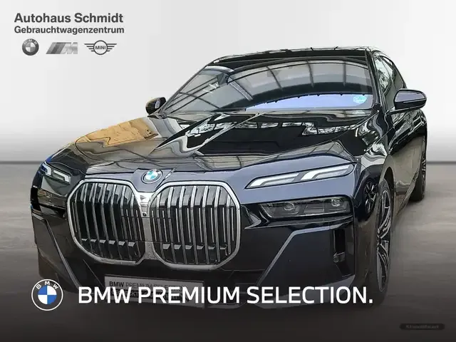 BMW 740