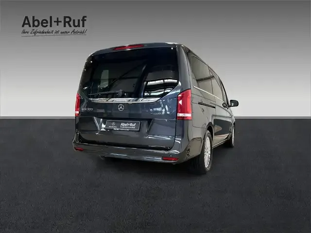 Mercedes-Benz EQV 300