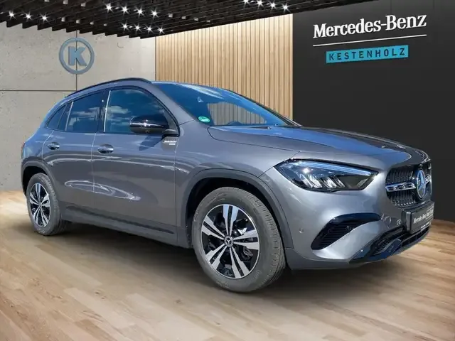 Mercedes-Benz GLA 180