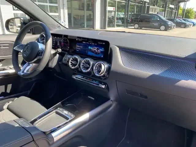 Mercedes-Benz GLA 180