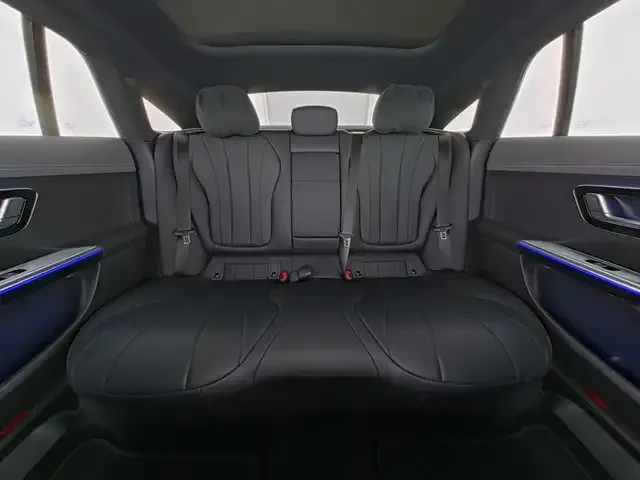 Mercedes-Benz EQE 300