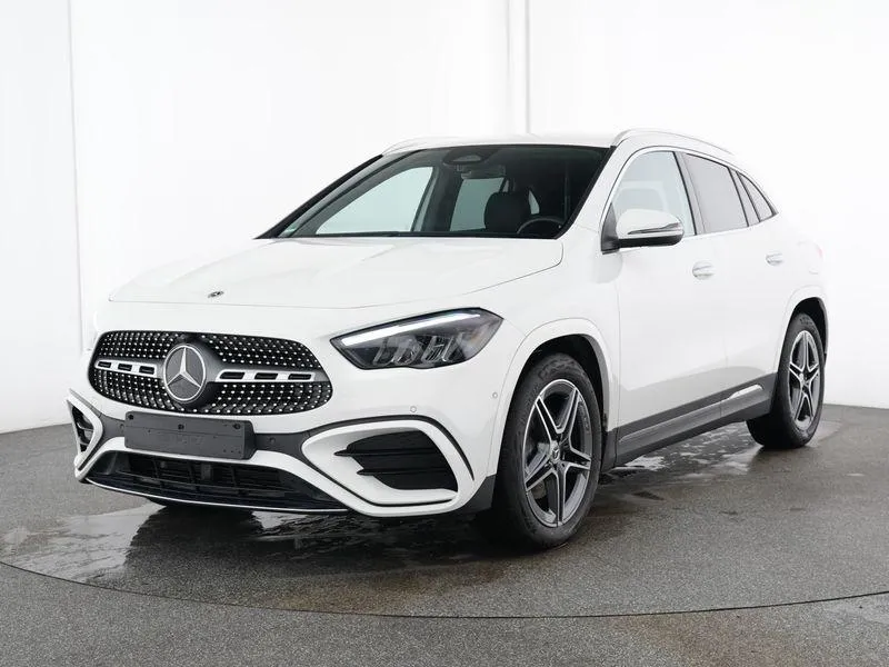 Mercedes-Benz GLA 220