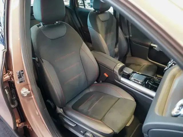 Mercedes-Benz EQA 250