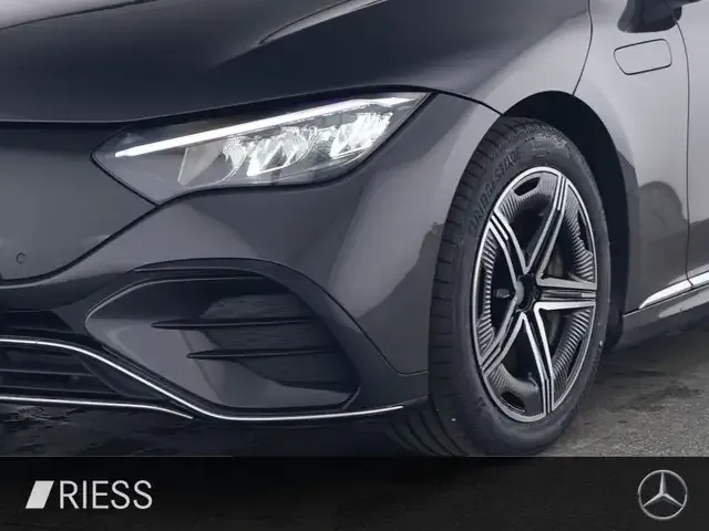 Mercedes-Benz EQE 350