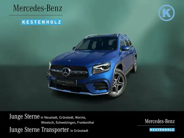 Mercedes-Benz GLB 220