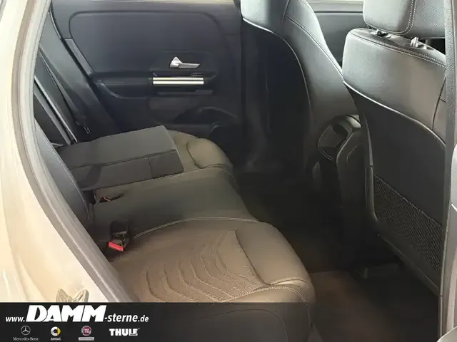Mercedes-Benz EQA 300