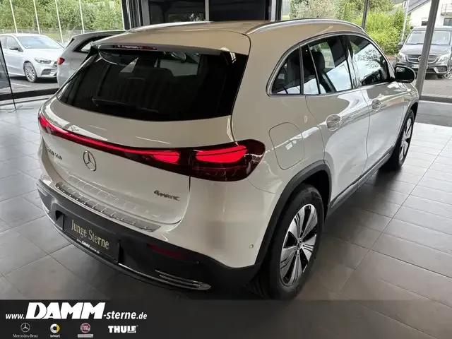 Mercedes-Benz EQA 300