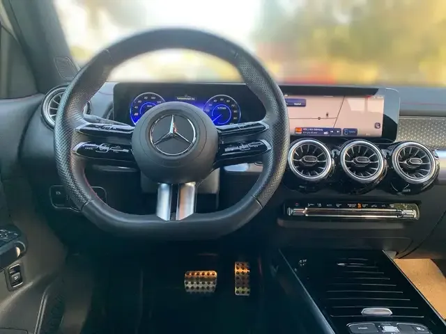 Mercedes-Benz EQB 350