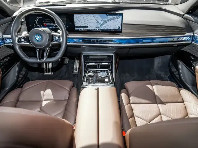 BMW 750