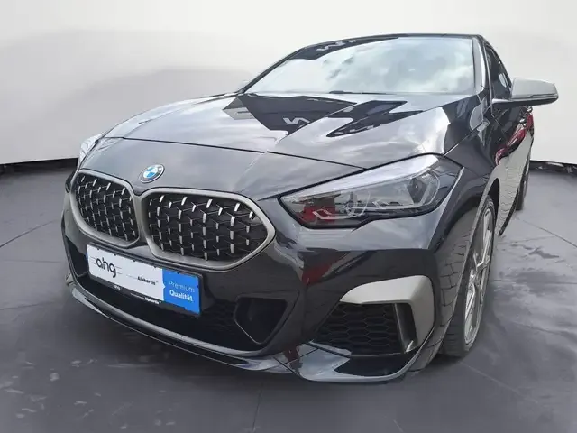 BMW 235