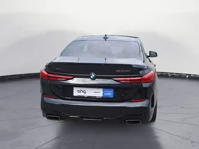 BMW 235