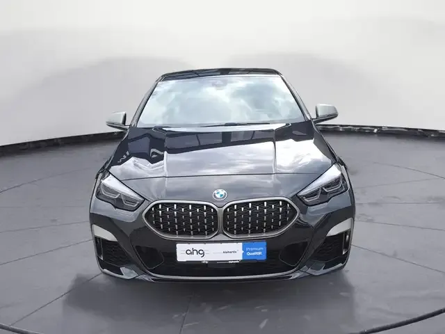 BMW 235