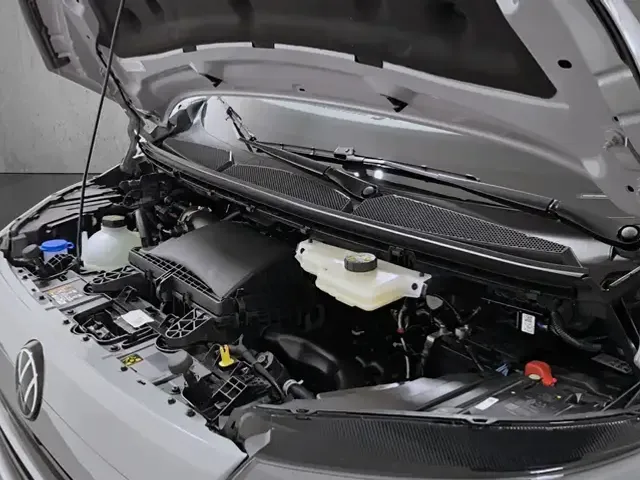 Volkswagen T7 Caravelle