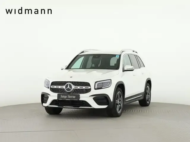 Mercedes-Benz GLB 220
