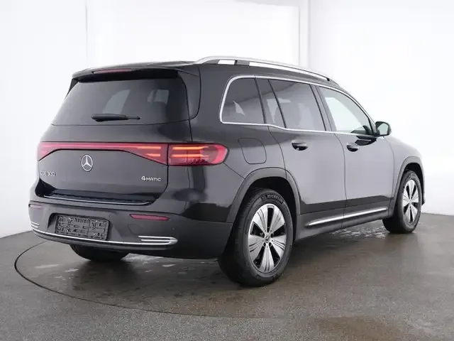 Mercedes-Benz EQB 300