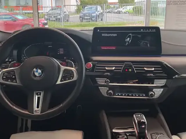 BMW M5