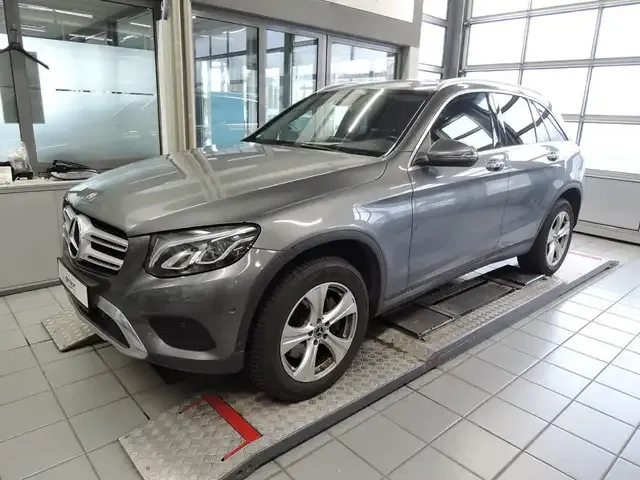 Mercedes-Benz GLC 220