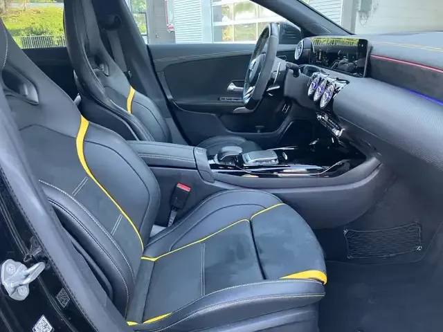 Mercedes-Benz CLA 45 AMG