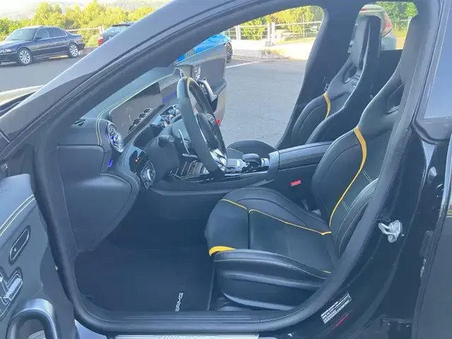 Mercedes-Benz CLA 45 AMG