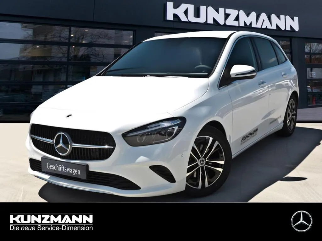 Mercedes-Benz B 180