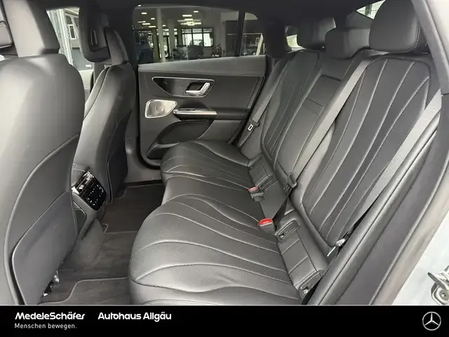 Mercedes-Benz EQE 300