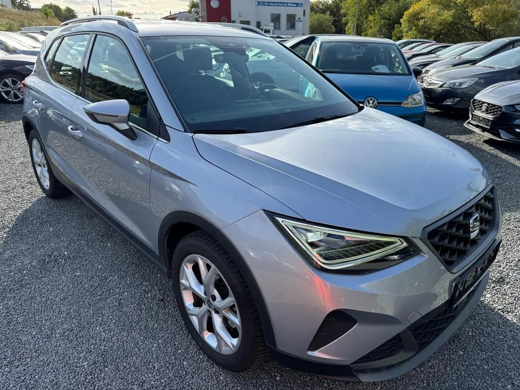 Seat Arona