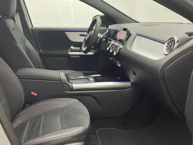 Mercedes-Benz GLA 180