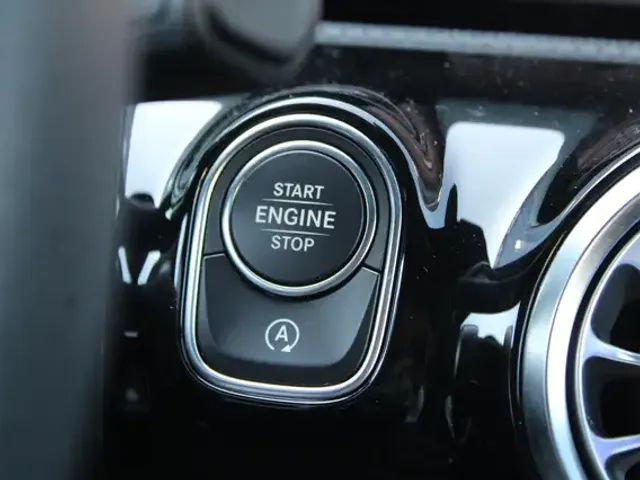 Mercedes-Benz CLA 220