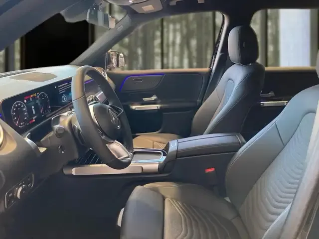 Mercedes-Benz GLB 200