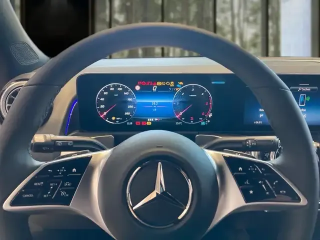 Mercedes-Benz GLB 200