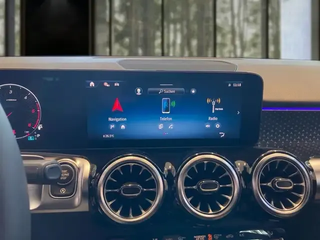 Mercedes-Benz GLB 200
