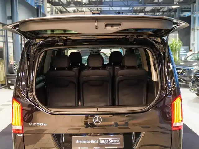 Mercedes-Benz V 250