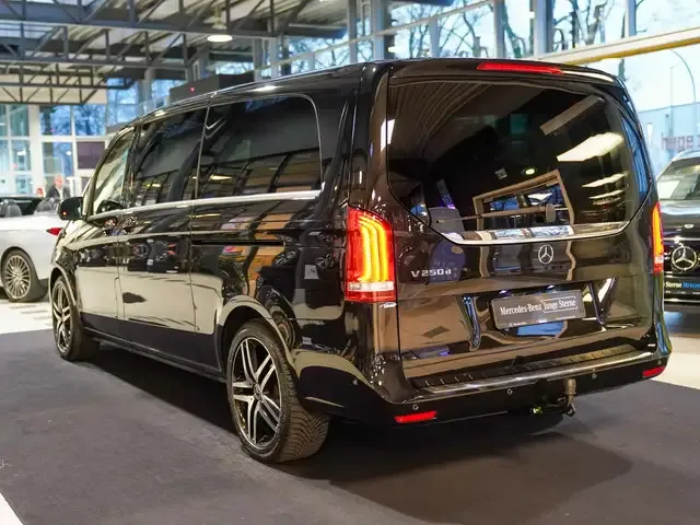Mercedes-Benz V 250