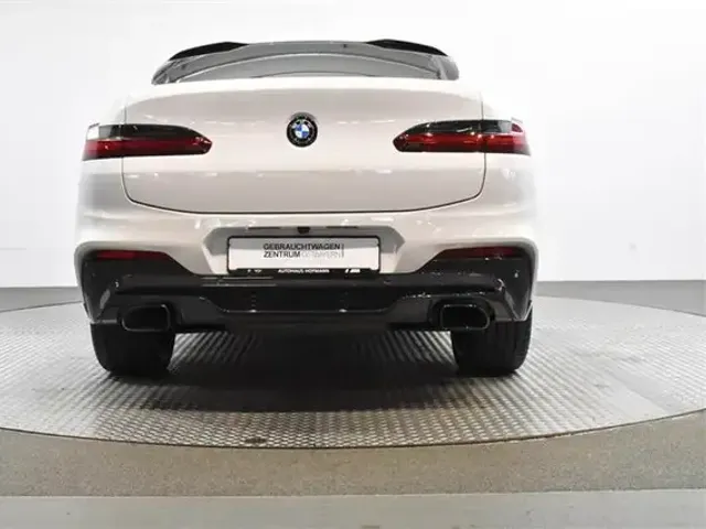 BMW X4 M