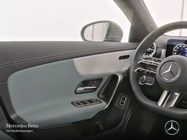 Mercedes-Benz CLA 220