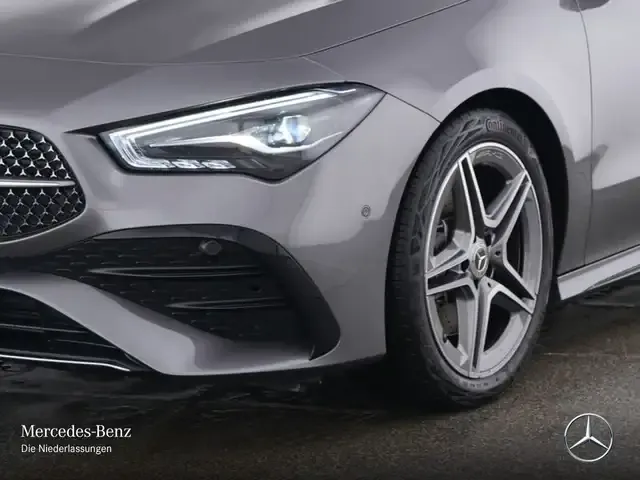 Mercedes-Benz CLA 220