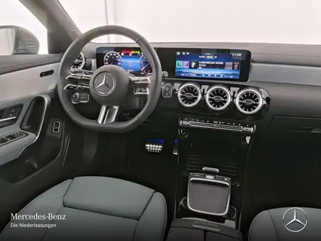 Mercedes-Benz CLA 220