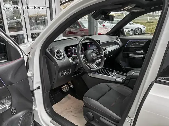 Mercedes-Benz GLB 200