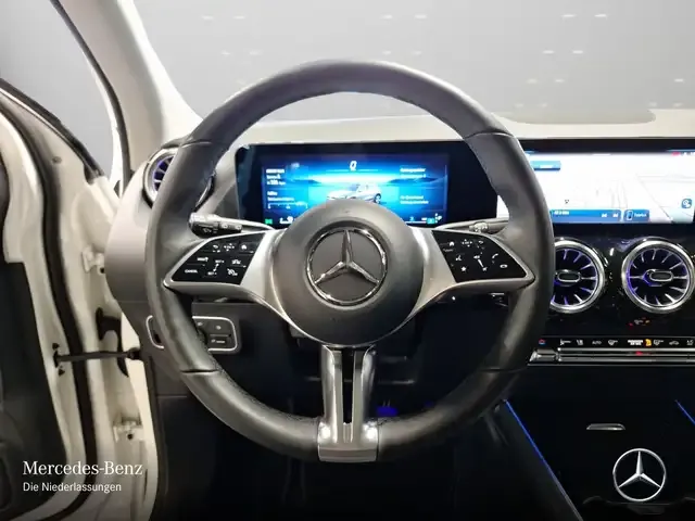 Mercedes-Benz GLA 220