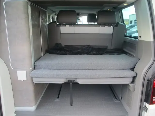 Volkswagen T6.1 California