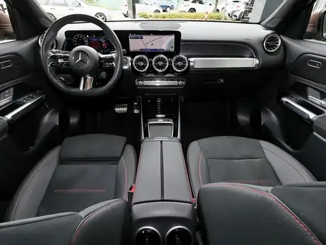 Mercedes-Benz GLB 180