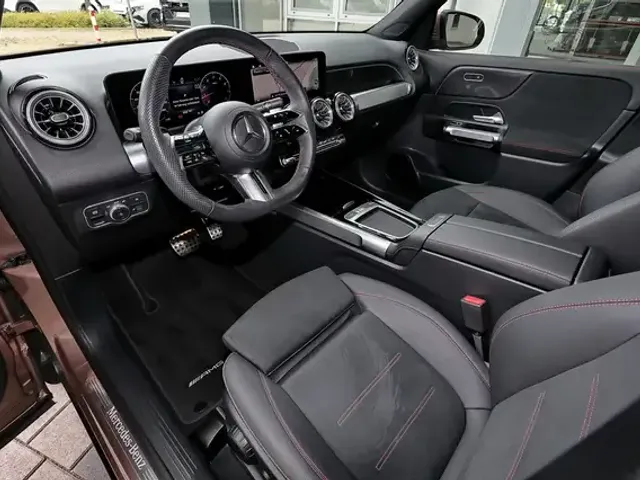 Mercedes-Benz GLB 180