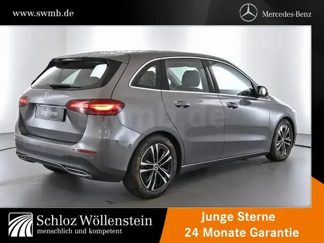 Mercedes-Benz B 200
