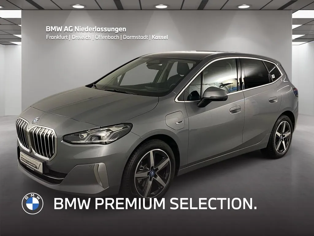 BMW 225