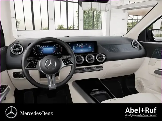 Mercedes-Benz GLA 220