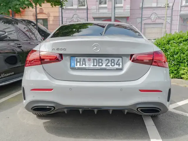 Mercedes-Benz A 200